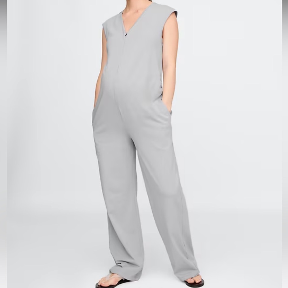 GAP Maternity V-Neck Jumpsuit, Light Grey, sz M